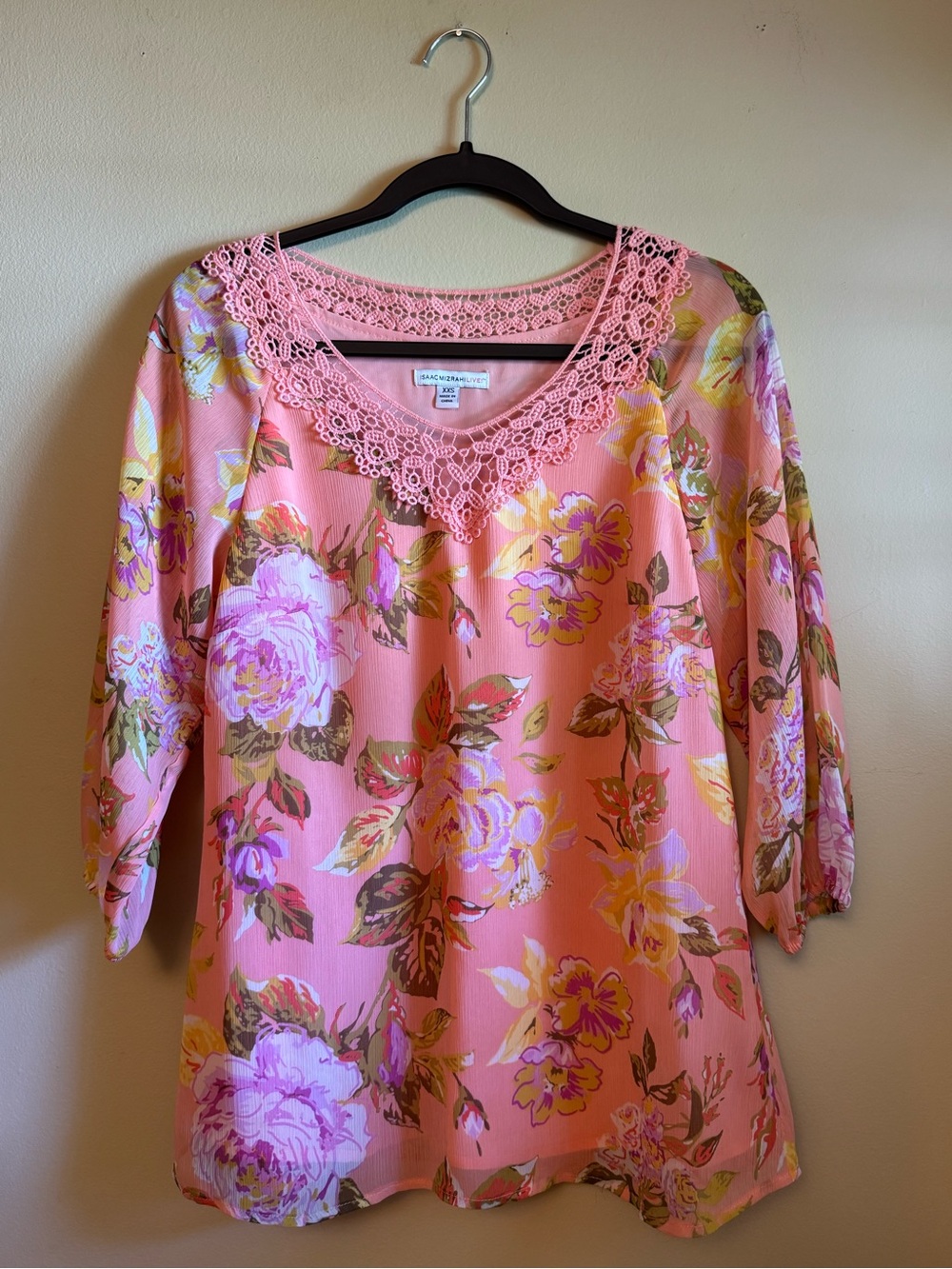 Isaac Mizrahi Live! Coral Pink Floral Top with Crochet Neckline